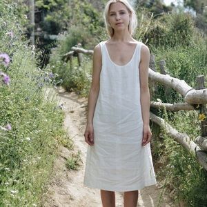 ISO Linenfox Monstera Dress